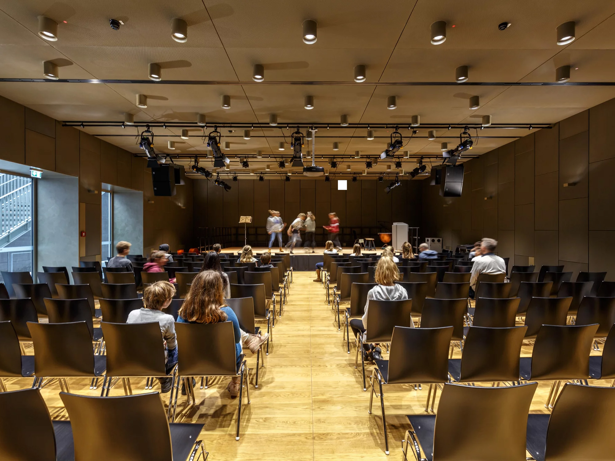  Wilhelmsgymnasium Munich Clip-in Metal ceiling System Aluminum False