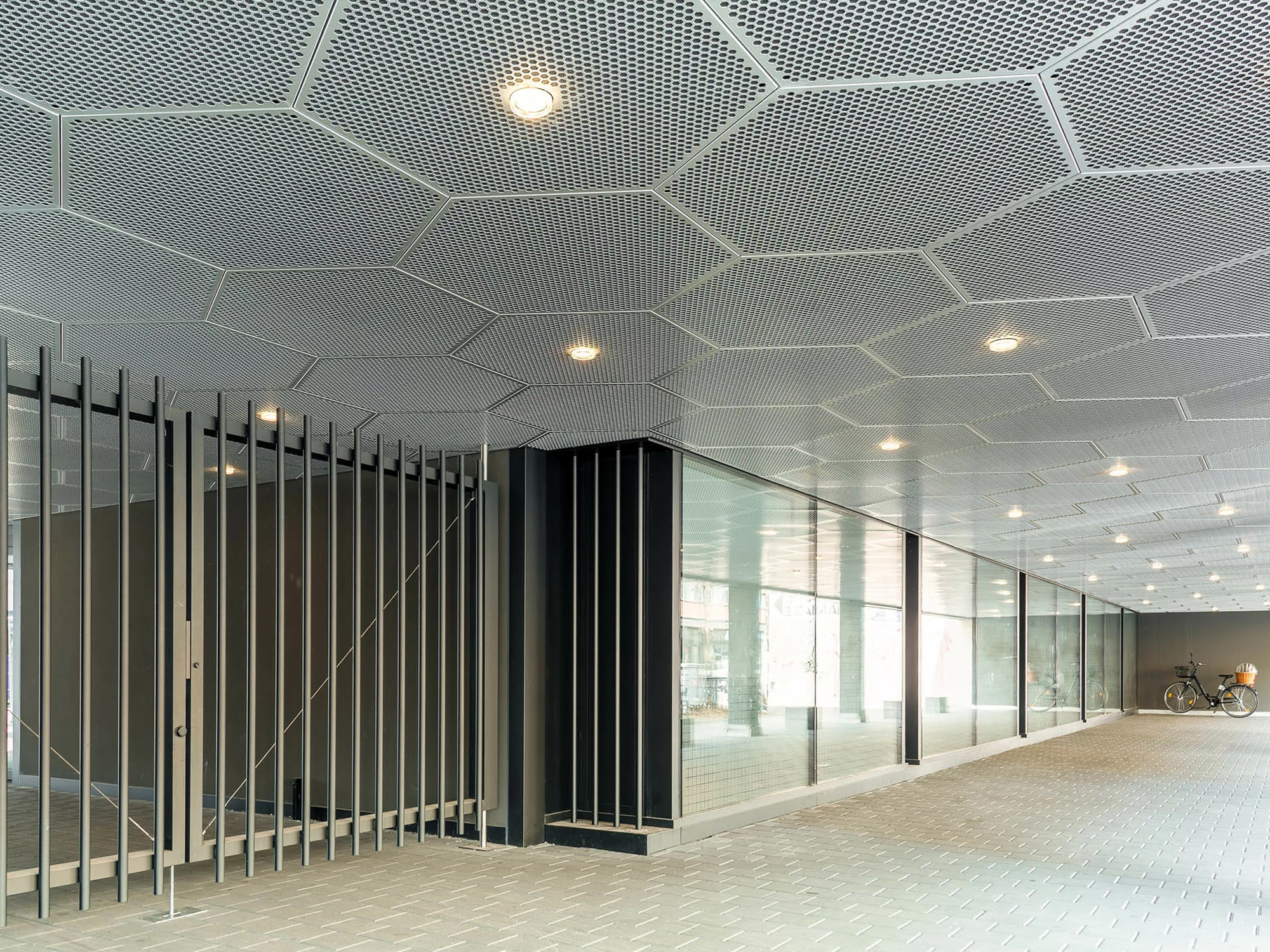 Hexagonal Grid Ceiling  Aluminum Ceiling METAL PANELS