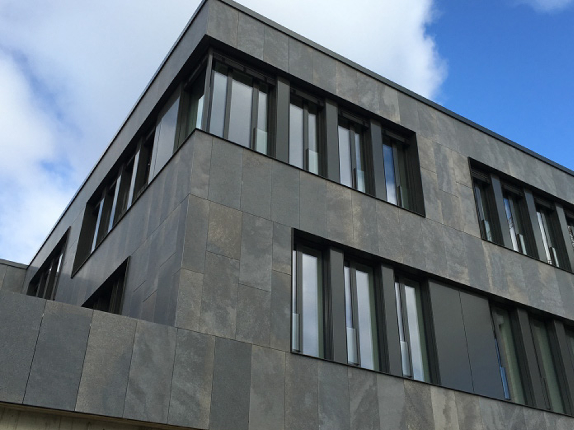 Post Office Luxemburg Aluminium Wall Cladding Systems Metal Wall Cladding Acm Cladding