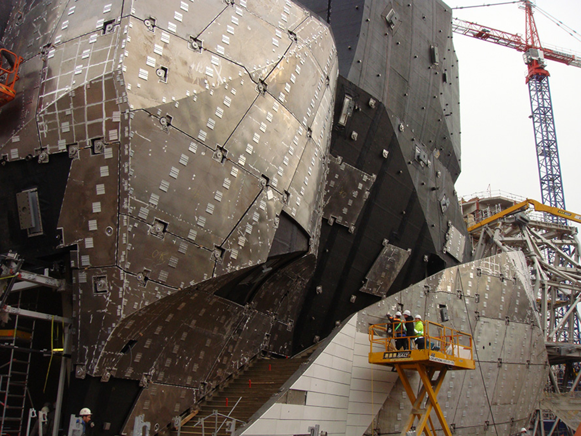 Fondation Louis Vuitton Aluminum Wall Cladding Flashclad Cladding Insulated Aluminum Panels.jpg