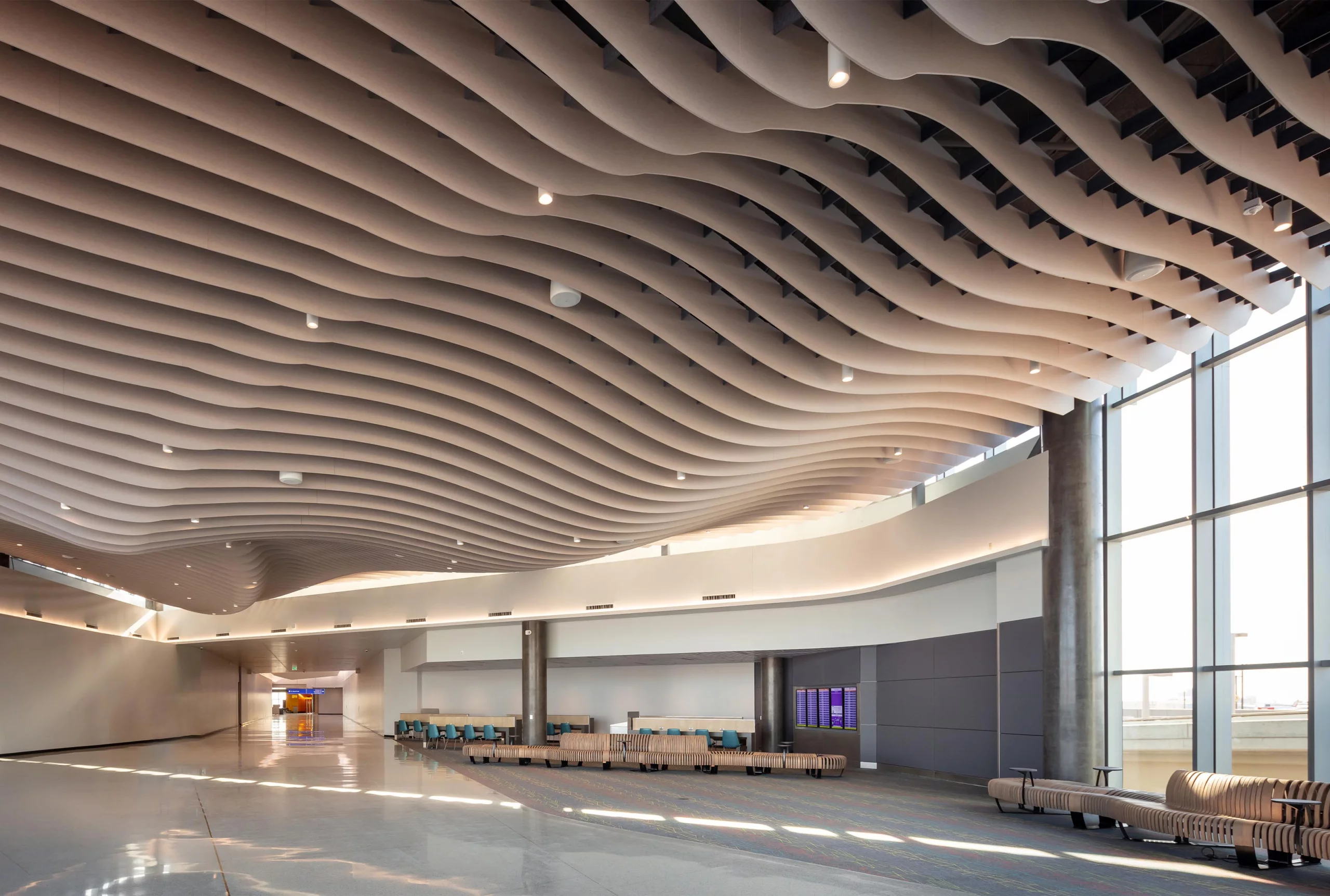 Enhancing Commercial Interiors with Curved Wave Aluminum Square Tube Ceiling