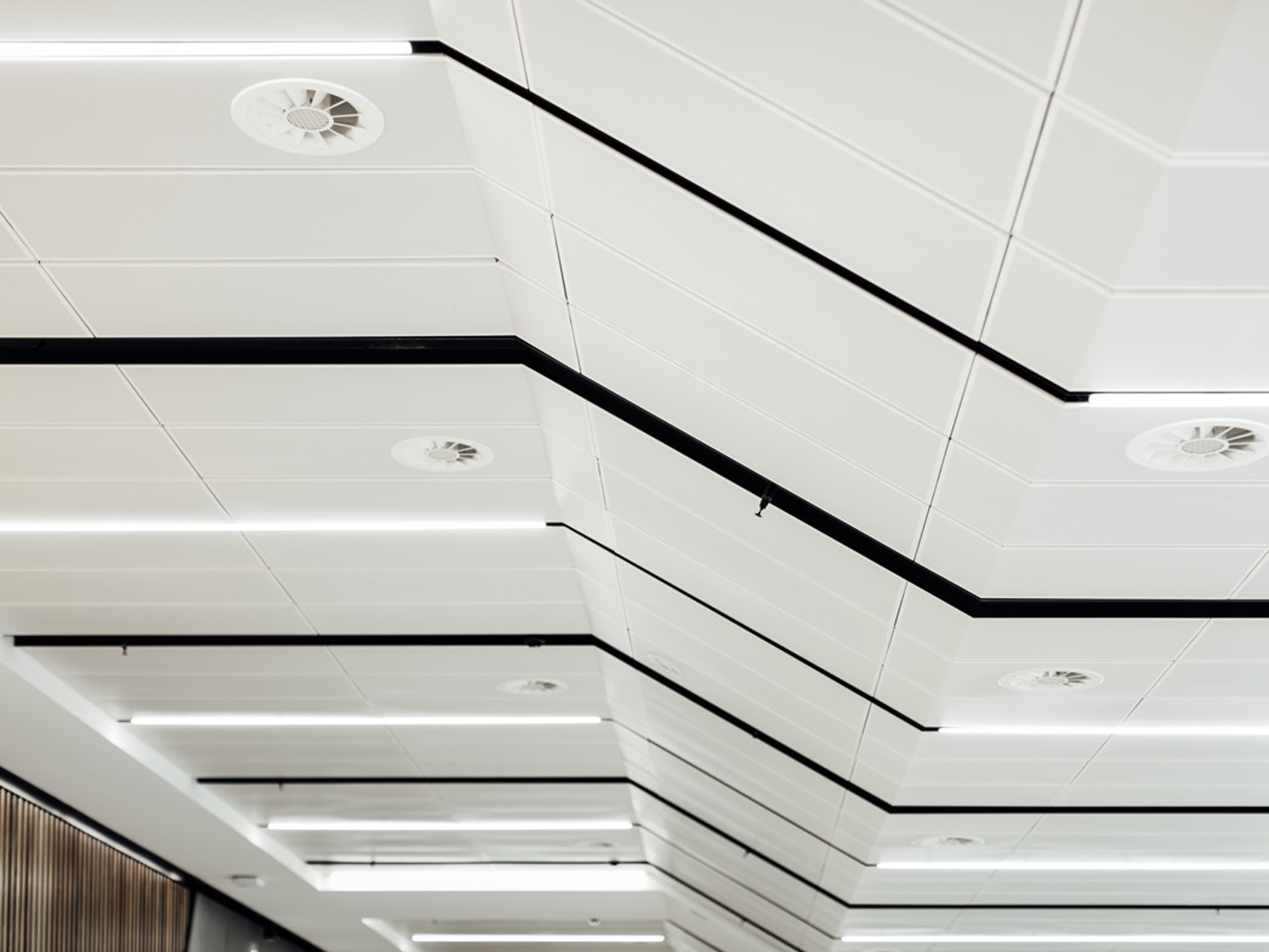 Transport Aluminum Ceiling Aluminum False Ceiling Panel Customized Ceiling