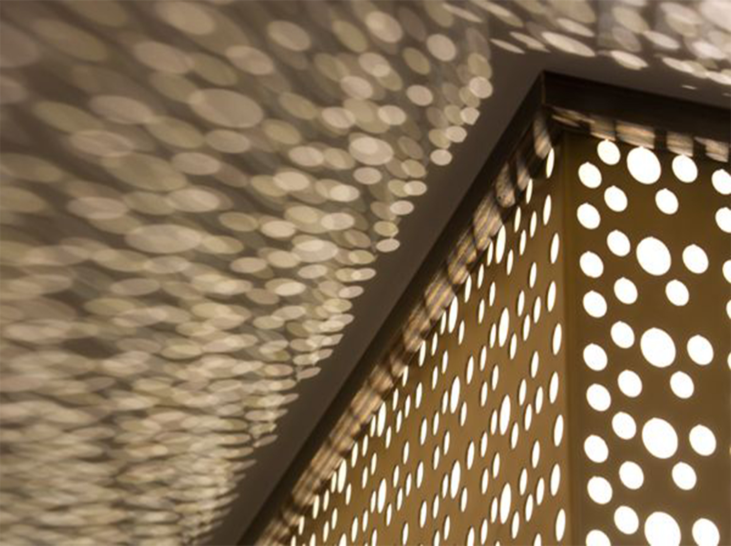 Exploring the Beauty and Versatility of Metal Mesh Panels in Modern Interior Design