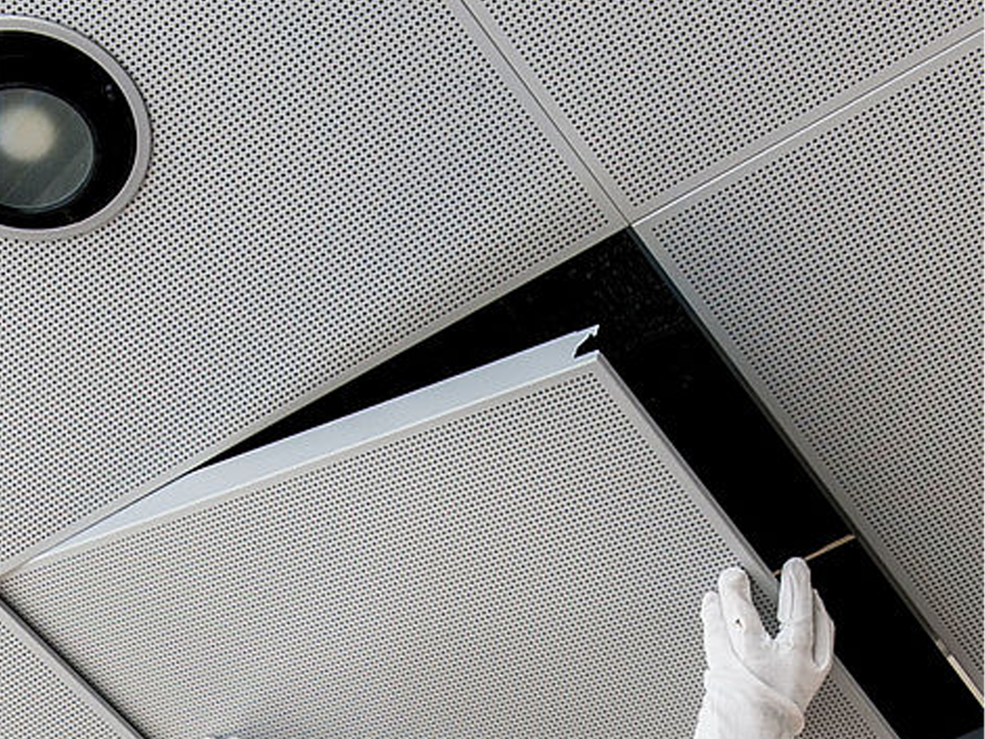 Designing with Precision: Aluminum Rectangular Ceiling Solutions for Diverse Applications.jpg