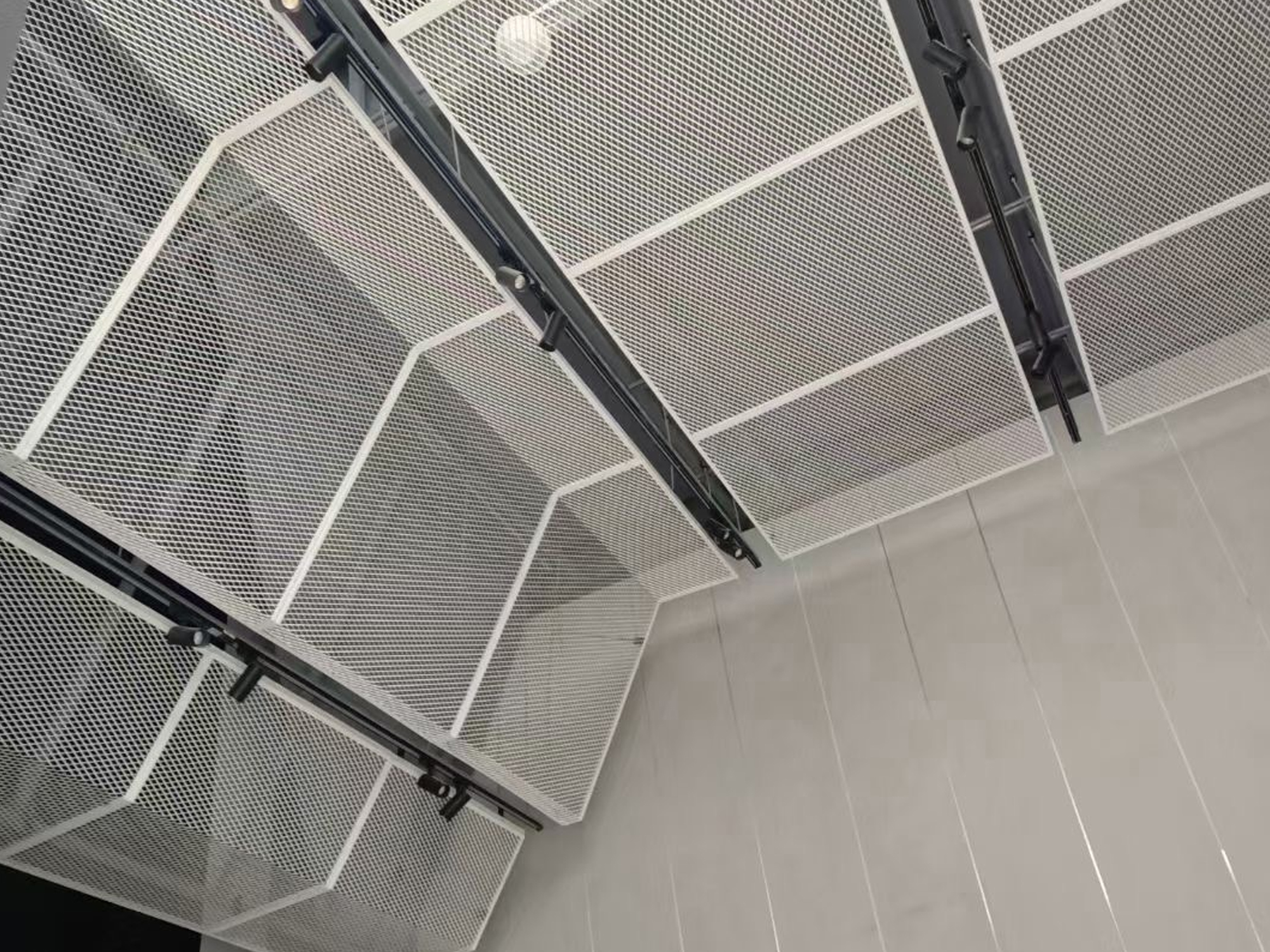 Meshing Innovation with Aesthetics - Metal Mesh Ceiling Solutions.jpg