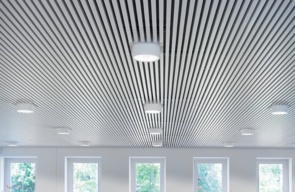 Enhancing Acoustics with Aluminum Panels Strip Ceiling Metal Baffle Ceiling